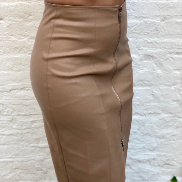 NWT Vegan leather pencil skirt - Picture 5 of 11